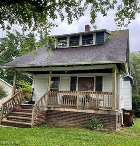 7831 York Rd, Parma, OH, 44130