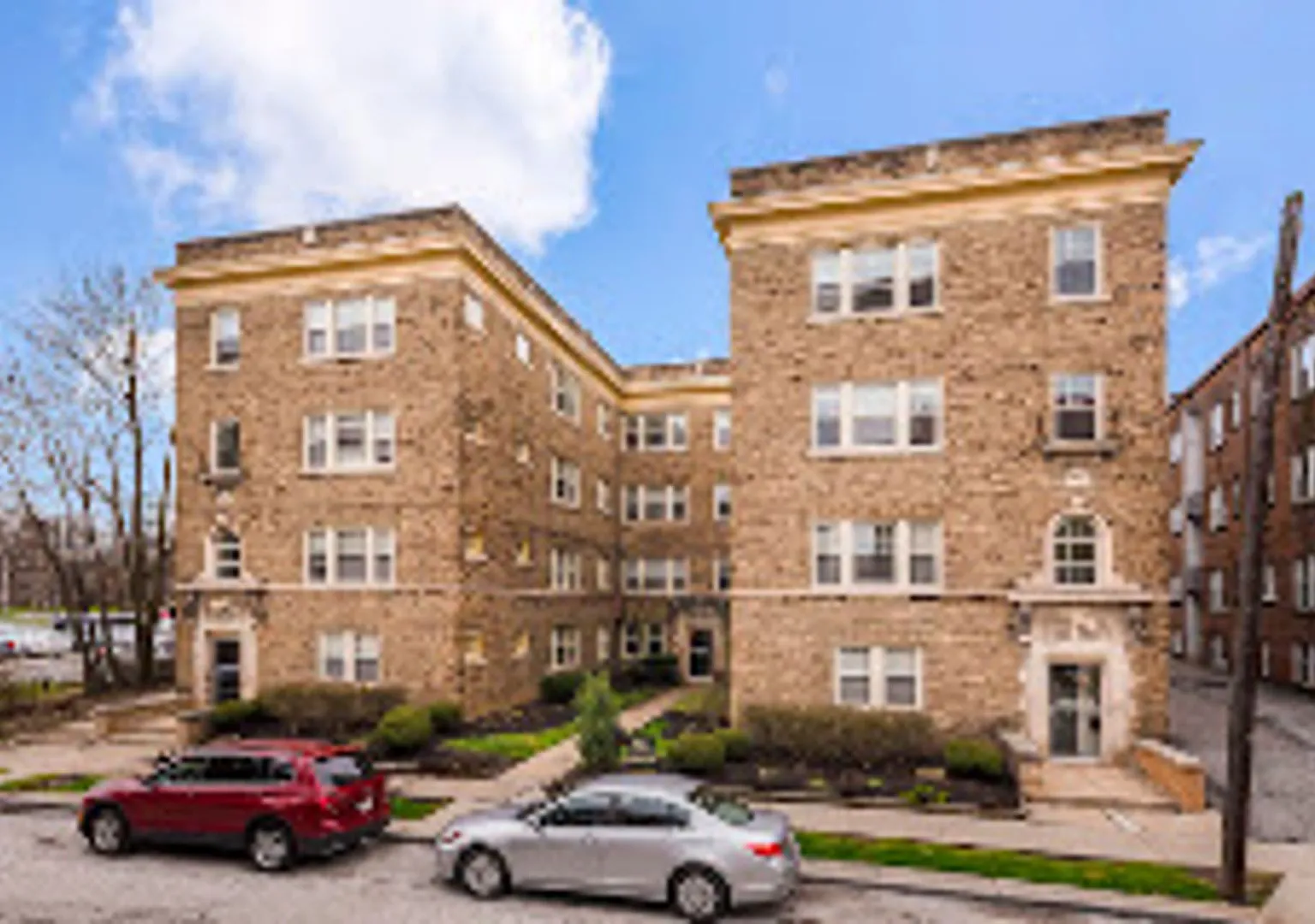 Wilson Apartments — Photo 1
