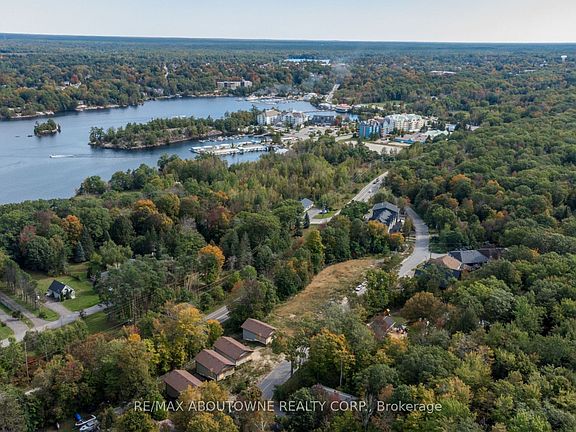 4th image of 216 Musquash Rd
