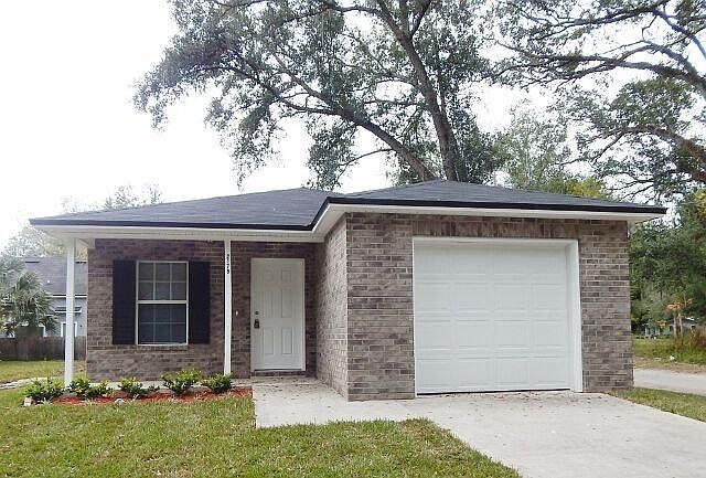 1st image of 2179 Thomas Ct
