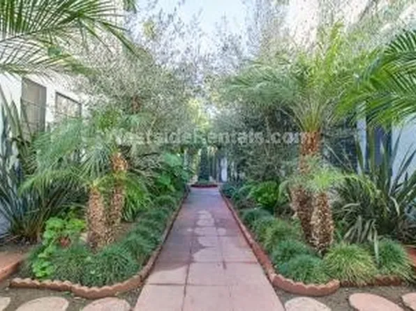 1442 N Hayworth Ave APT A, Los Angeles, CA 90046