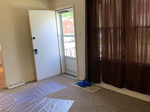 3rd image of 3641 Anita Ln