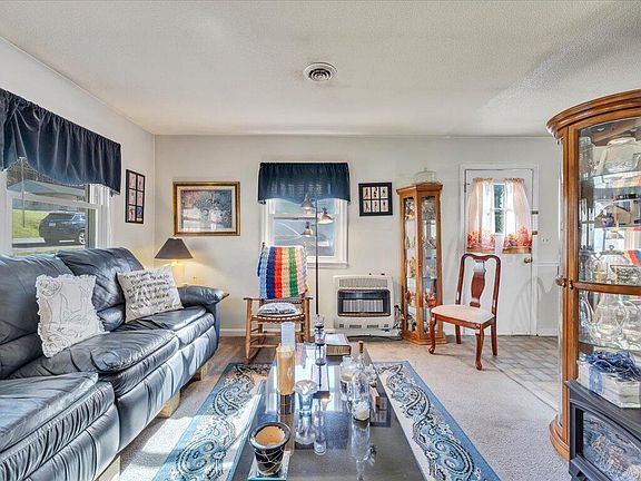 3rd image of 334 Miles Rd