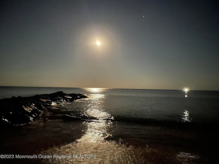 239 Beach Front #1 — Photo 29
