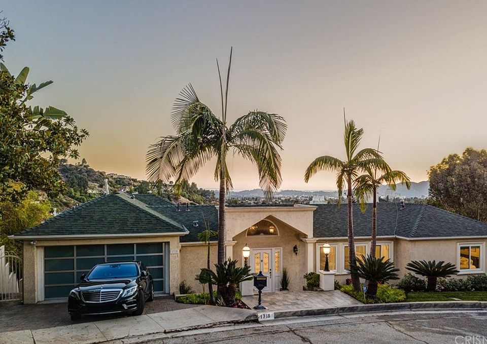 1st image of 1718 Las Flores Dr