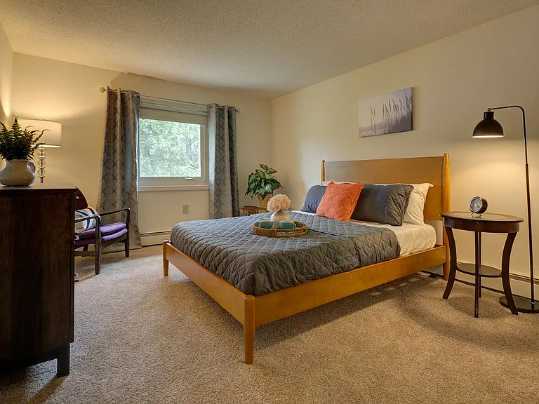 Rockingham Village Apartments — Photo 2