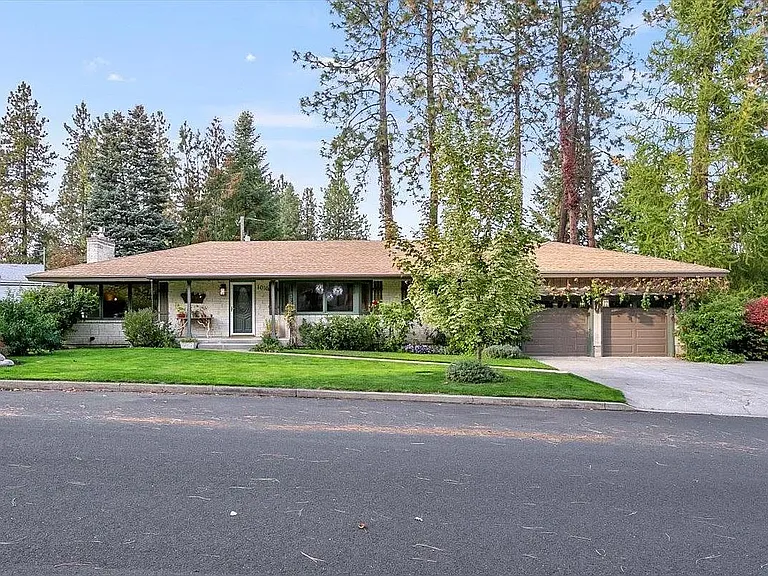 1010 W Briar Cliff Dr — Photo 2
