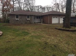 1382 Luddington Rd, East Meadow, NY 11554