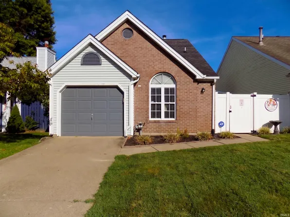 1750 Greencastle Dr, Evansville, IN 47715