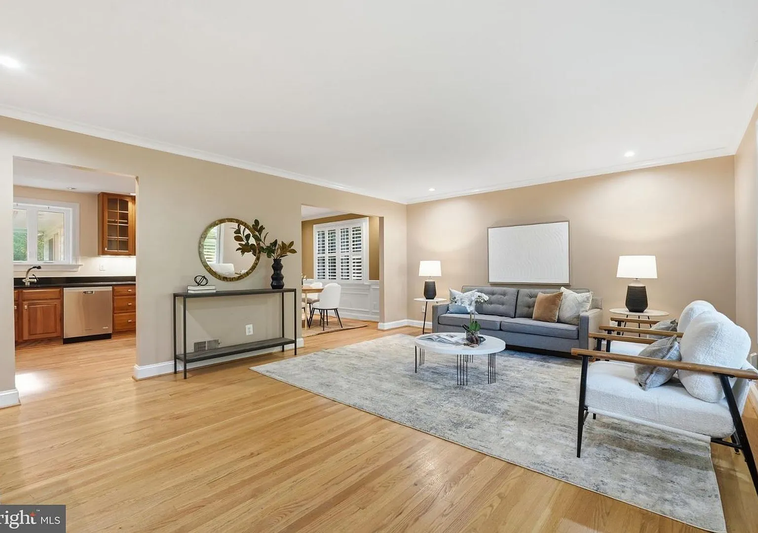 Lovely, updated rambler with finished walk-out basement! — Photo 4