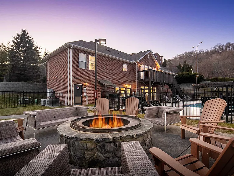 Mountaineer Village - 22