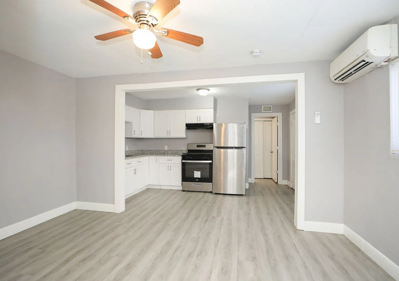 For Lease-Housing Vouchers Accepted | 2 Bed, 1 Bath | 800 Sq Ft | Sunnyside Place Community | — Photo 1