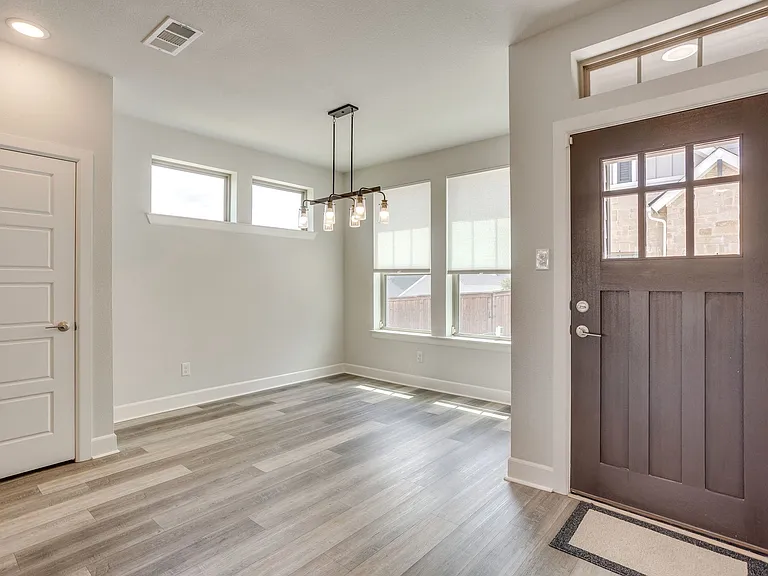 14228 Walsh Ave — Photo 3