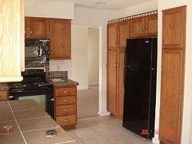 4th image of 9490 SW 49th Pl