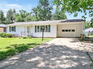 2209 Northview Dr, Manhattan, KS 66502