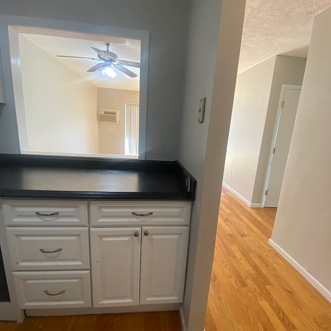2 bed, 1.0 bath, 822 sqft, $2,500 — Photo 4