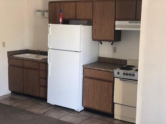 5th image of 2325 W Wagon Wheel Dr Unit 2