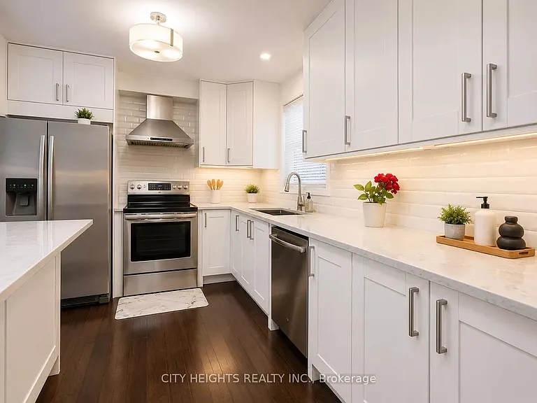 45 Hansen Rd N #20 — Photo 20