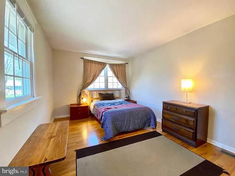 514 Ivydale Rd — Photo 47