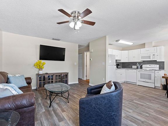 3rd image of 1 Brittany Ln #C