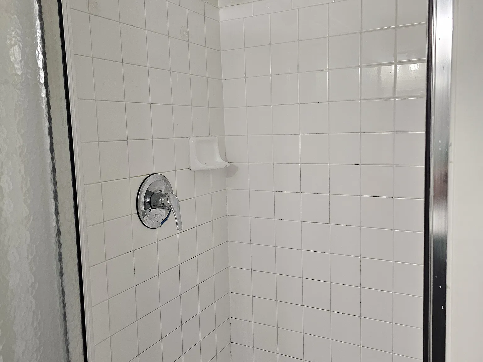 2 bed, 1081 sqft, $2,200 — Photo 2