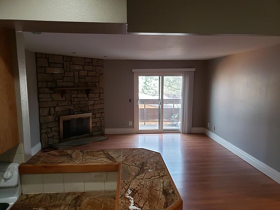 2nd image of 337 Wright St APT 205