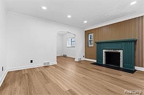 5th image of 18061 Kentucky St