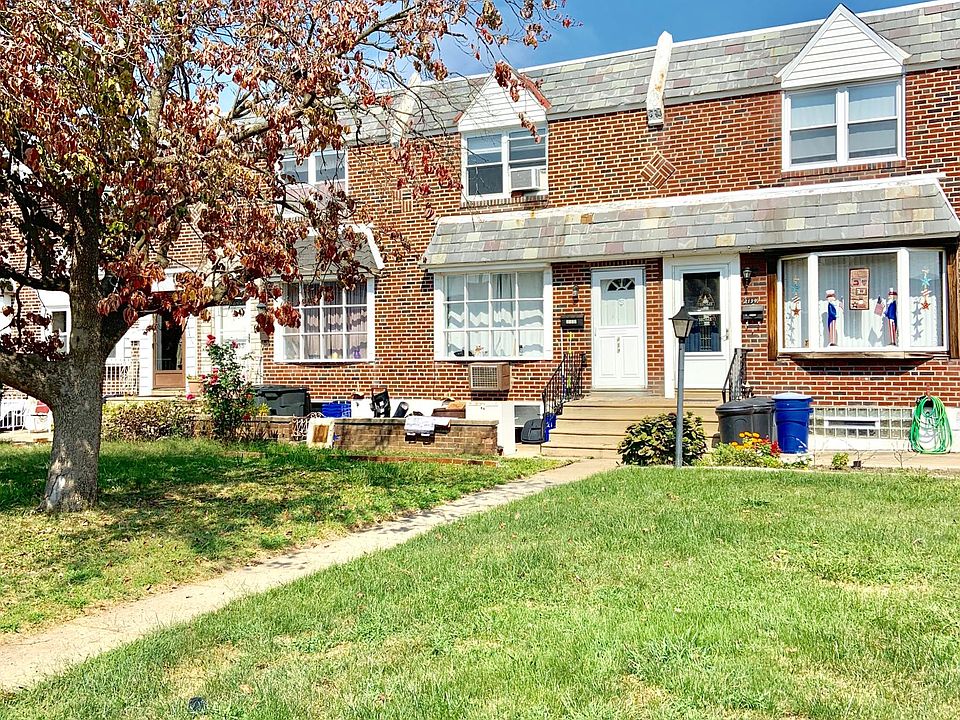 1st image of 2137 Devereaux Ave