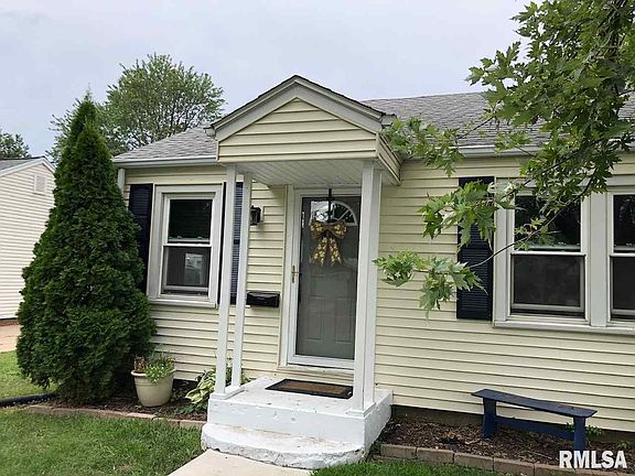 2nd image of 4723 N Edgebrook Dr