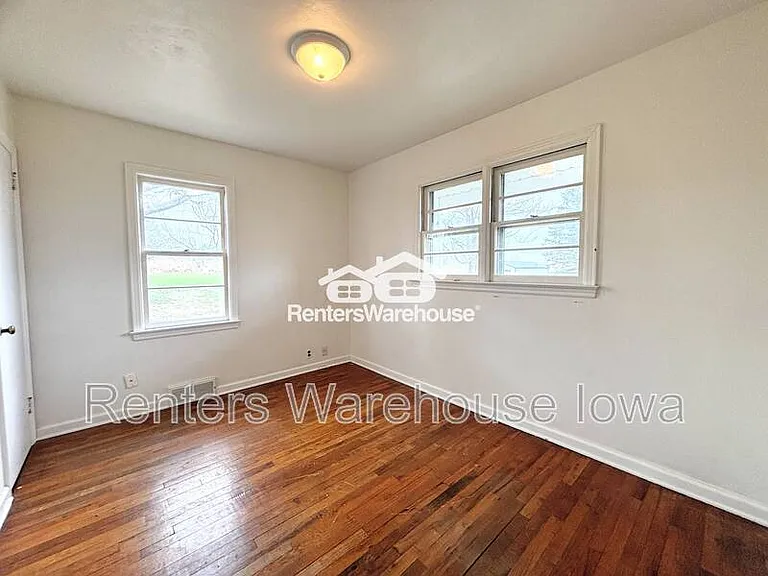 3287 Cumming Rd — Photo 7