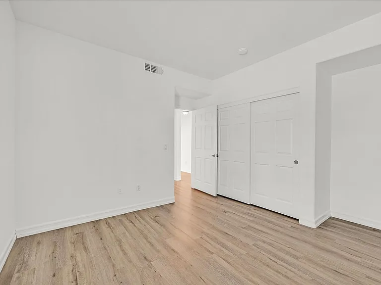 825 Canterra St #1059 — Photo 15