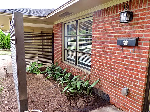 4th image of 5075 Edenshire Ave