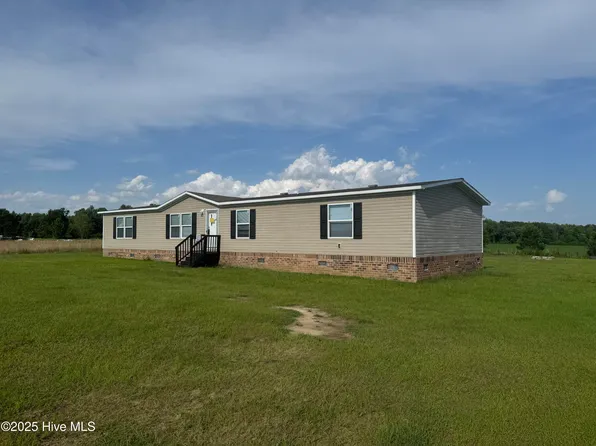 345 Emily Drive, Chadbourn, NC 28431
