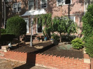 6405 79th St, Middle Village, NY 11379