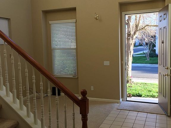 3rd image of 111 Barnhart Cir