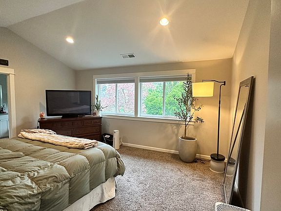 4th image of 10442 SE 51st Ave