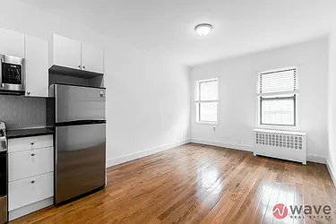 Rented by Wave Real Estate Group