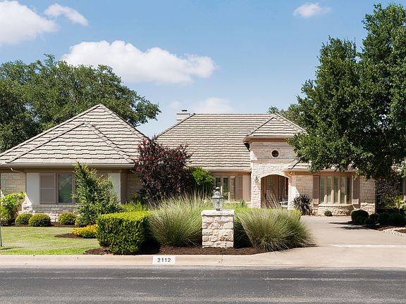 2nd image of 2112 Lauren Dr