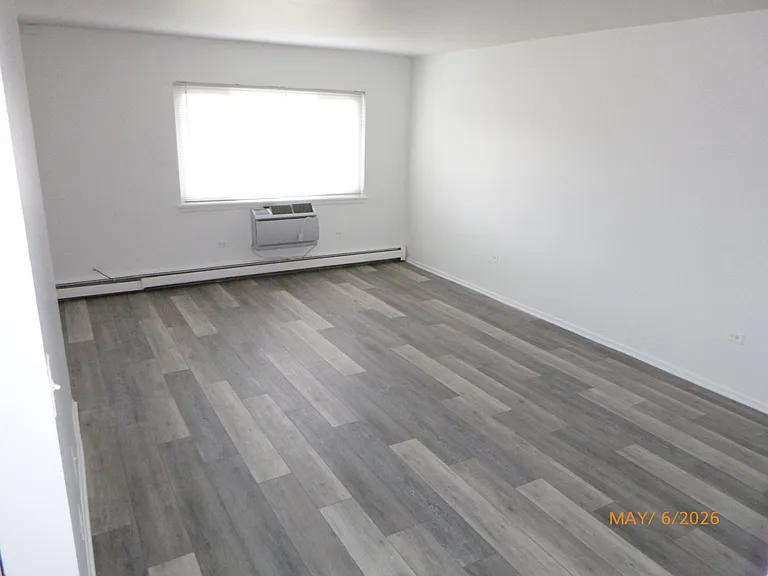 8647 1/2 W Foster Ave #1B — Photo 3