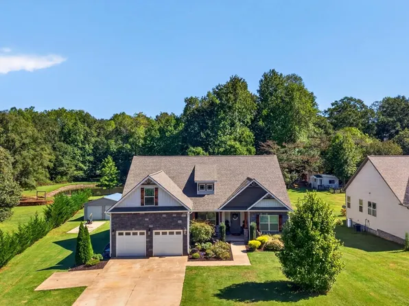 953 Hanging Rock Rd, Boiling Springs, SC 29316