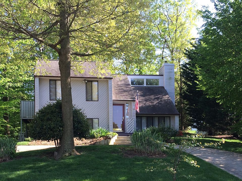 1st image of 731 Darlow Dr