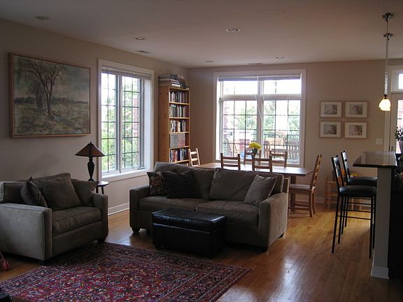 3rd image of 1416 W Farwell Ave #Penthouse