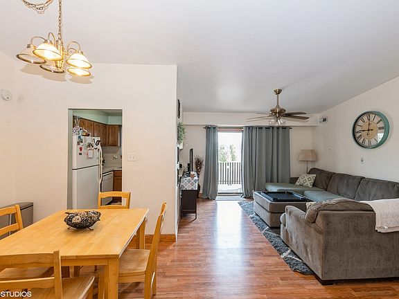3rd image of 5239 James Ln APT 1111