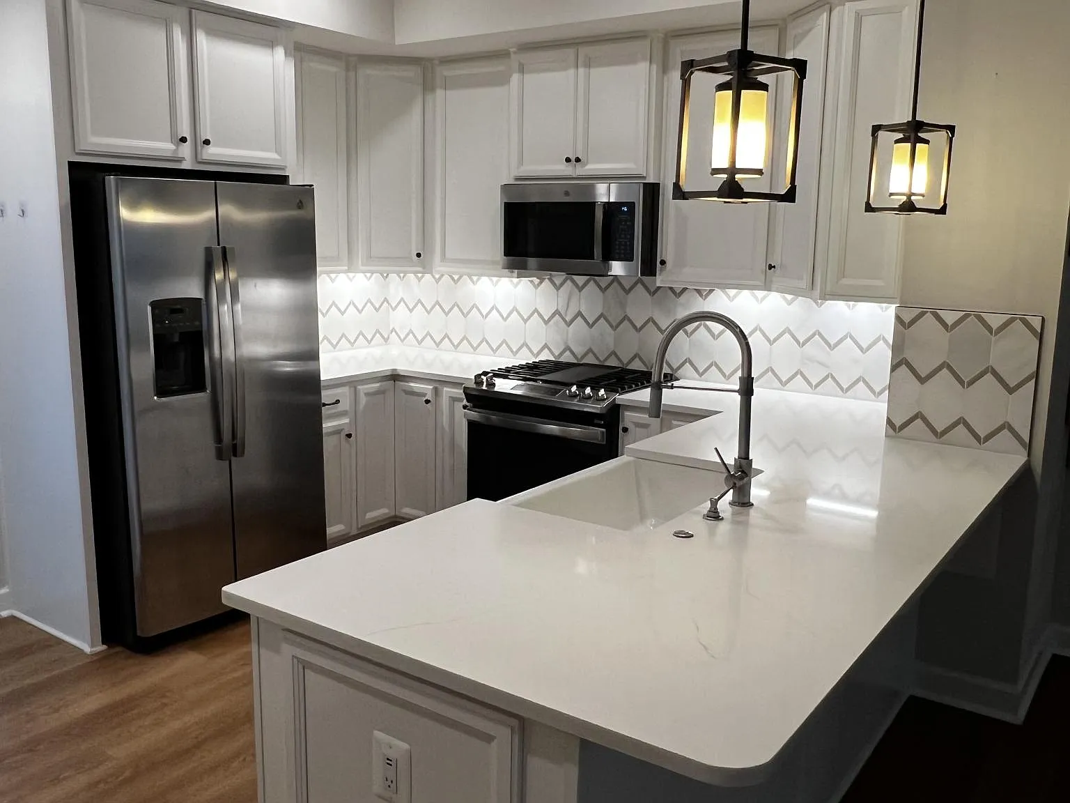 3 bed, 2.5 bath, 1628 sqft, $3,350 — Photo 4