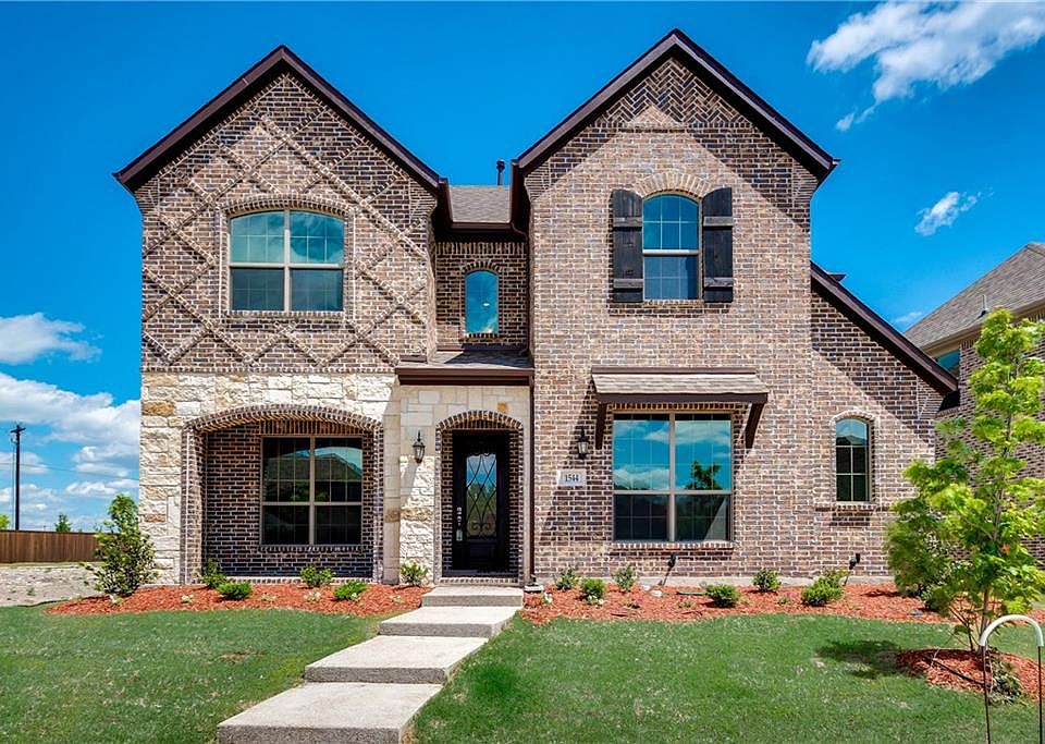 1st image of 1544 Trowbridge Cir