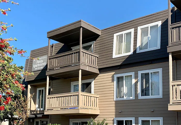 Fiesta Apartments — Photo 2