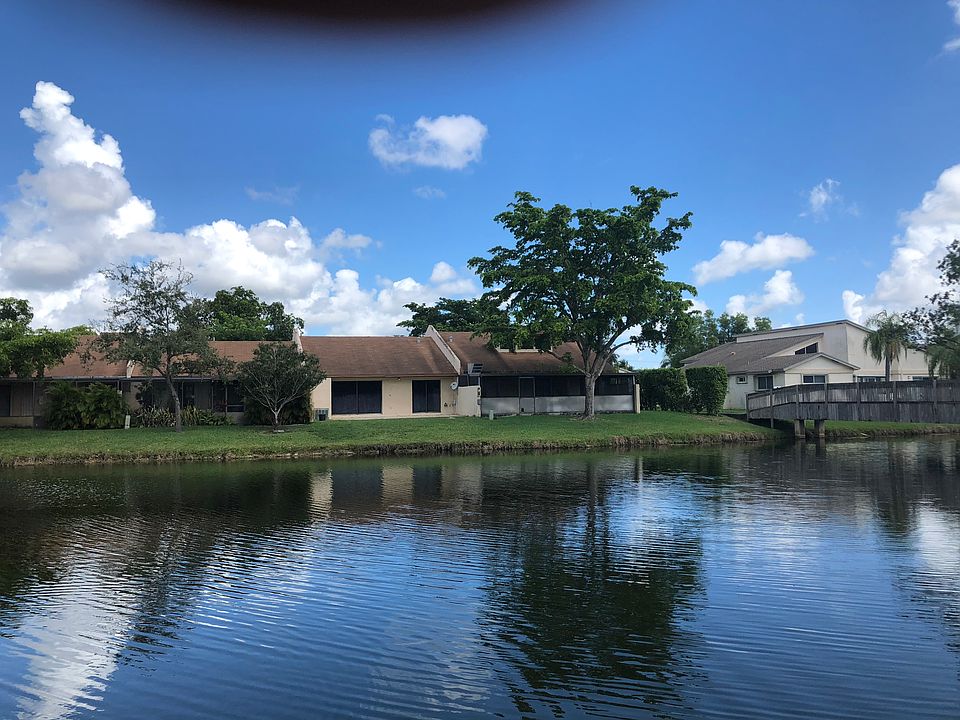 1st image of 10750 NW 30th Pl #231
