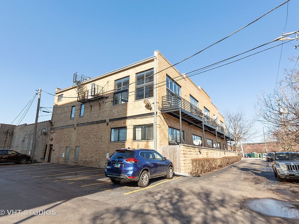 1st image of 2620 N Clybourn Ave