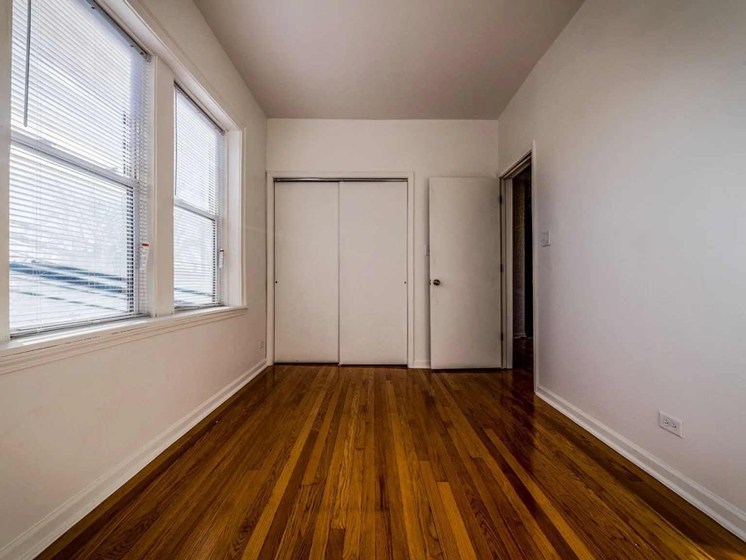 7701 S Ashland Ave — Photo 2