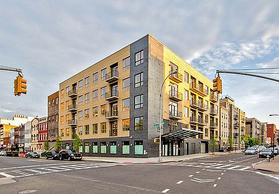 5th image of 73 Montrose Ave #5E